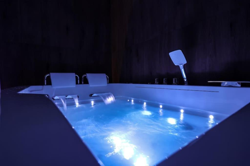 Jacuzzi Prive *